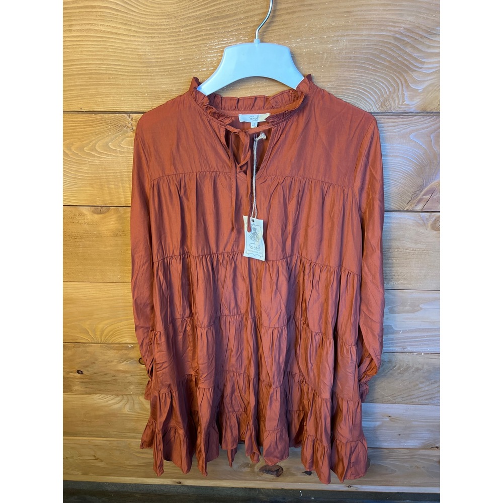 BOHO Easel Los‎ Angeles RUST Tiered Ruffle Neck Long Sleeve Dress Small Mini NEW